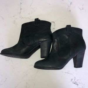 Women’s Clark’s indigo black booties